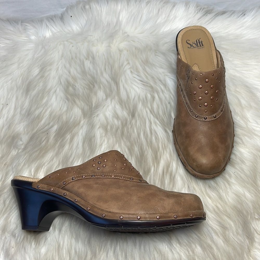 Sofft Tan Leather Studded Clogs Sz 8.5 WIDE